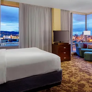 Courtyard By Marriott Center Hotel Portland